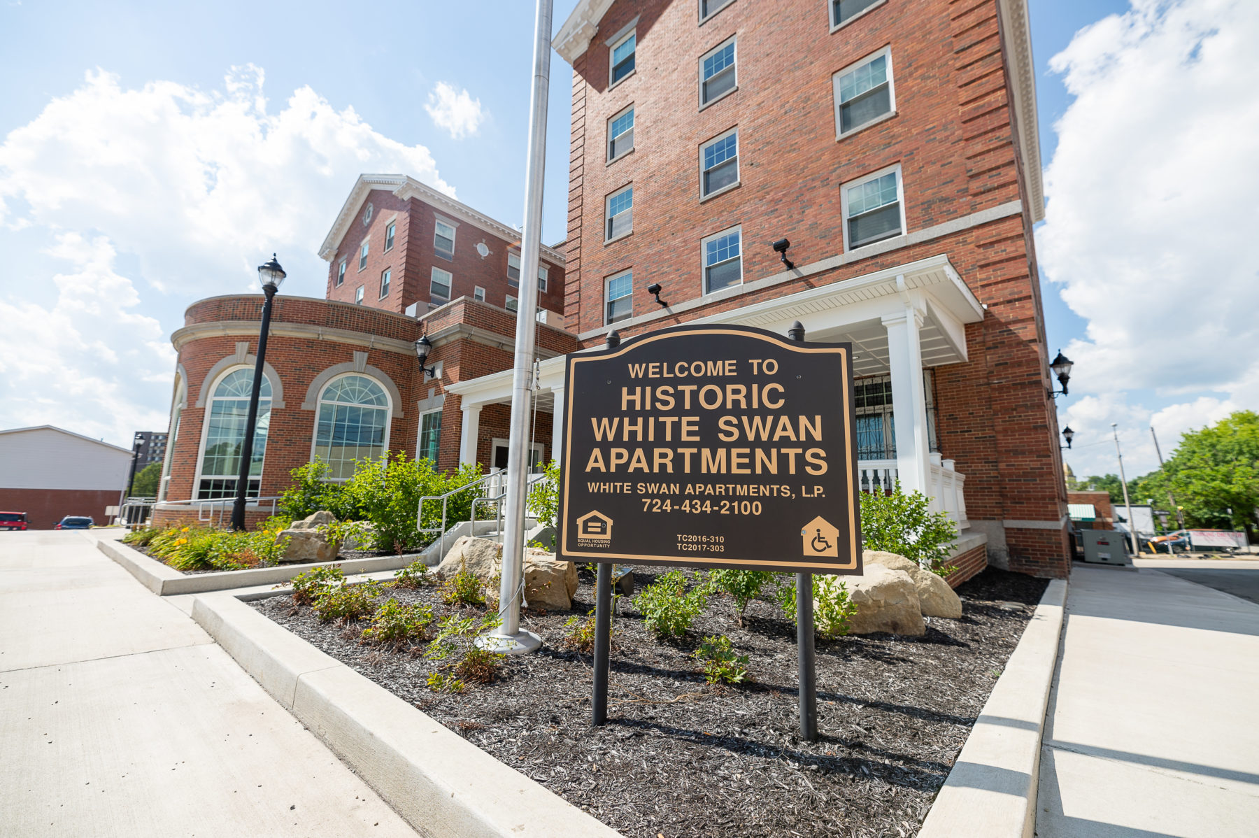 White Swan Apartments Sleighter Design